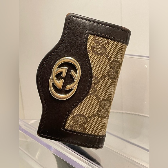 Gucci monogram key case - Picture 4 of 17